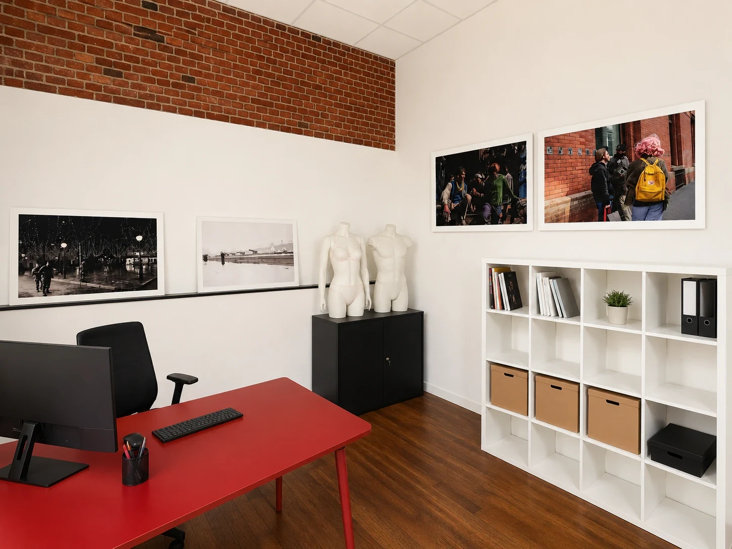 Bureau entree gauche